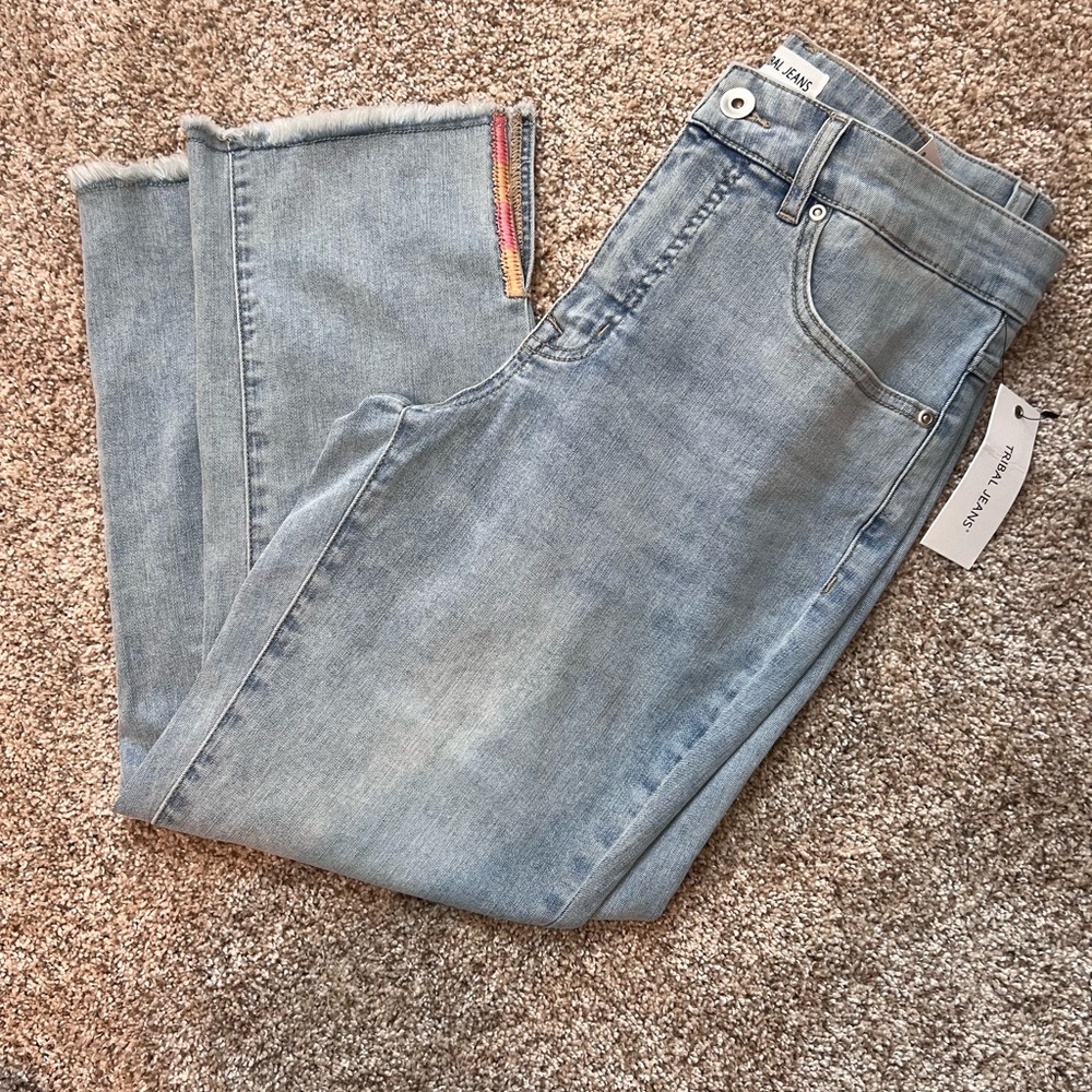 Audrey Tribal jeans with detail NWT